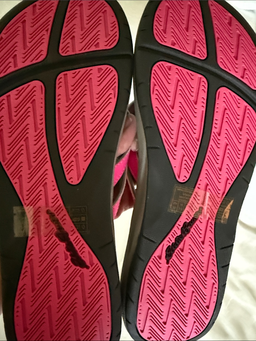 Eddie Bauer Hot Pink Strap Gray Footbed Women's Sandals - Picture 3 of 5